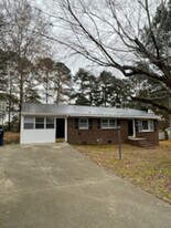 301 Abbott Dr in Sanford, NC - Building Photo