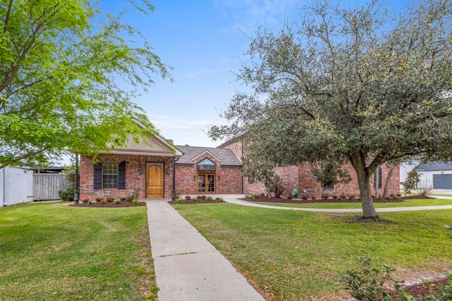 property at 4329 Edgewater Dr