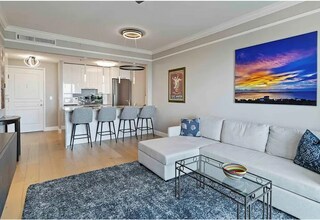 750 N Tamiami Trl, Unit 1005 in Sarasota, FL - Building Photo - Building Photo