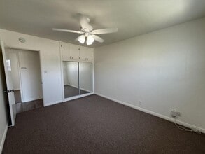 15558 Cornuta Ave in Bellflower, CA - Building Photo - Building Photo