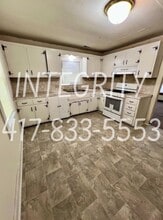 1631 E 8th St N in Springfield, MO - Building Photo - Building Photo