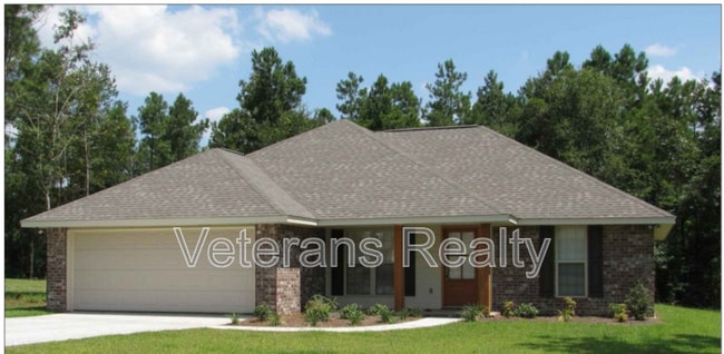 property at 833 Vee St