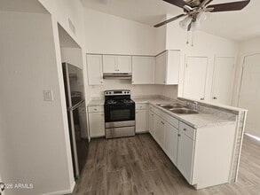 302 S Westfall Ave in Tempe, AZ - Building Photo - Building Photo