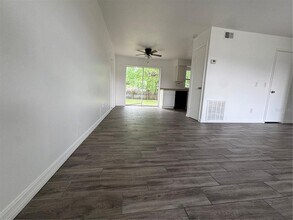 5738 Cardinal Guard Ave in Orlando, FL - Building Photo - Building Photo