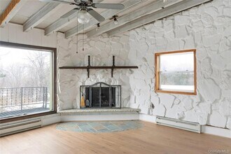 378 Broadway, Unit 2 in Ulster Park, NY - Building Photo - Building Photo