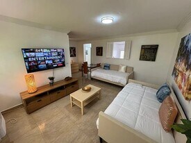 650 Pennsylvania Ave, Unit 2 in Miami Beach, FL - Building Photo