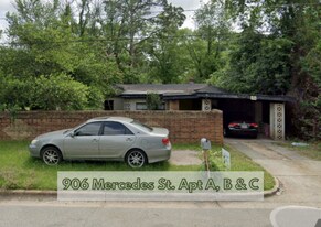 906 Mercedes St, Unit Apt A-B Apartments