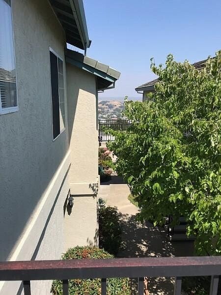 260 Channing Way, Unit 8 in San Rafael, CA - Building Photo - Building Photo