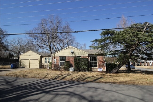 4303 Delmar Ave in Dallas, TX - Foto de edificio - Building Photo