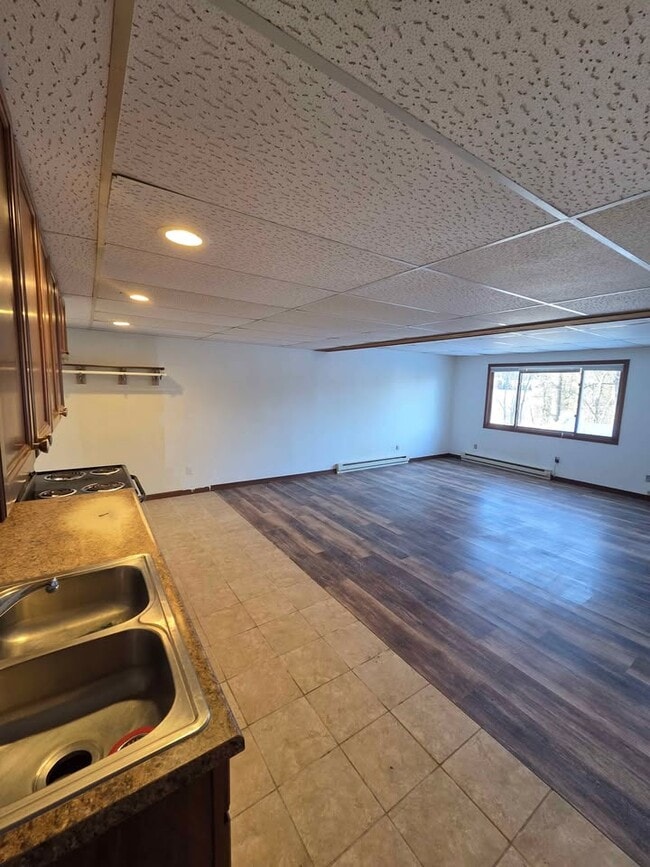 1424 N 16th Ave, Unit 1 in Wausau, WI - Foto de edificio - Building Photo