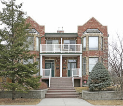 2313 Erlton Pl SW in Calgary, AB - Building Photo - Building Photo