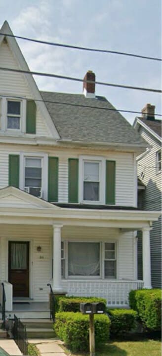 311 Williams St in Slatington, PA - Building Photo