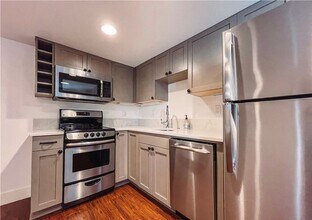 516 2nd Ave S in Kirkland, WA - Building Photo - Building Photo