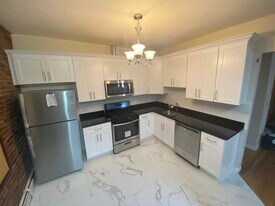 618 Columbus Ave in Boston, MA - Building Photo