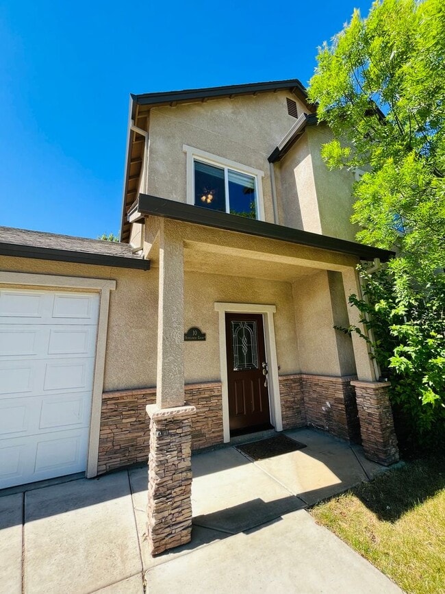 property at 10 Sunflower Ct