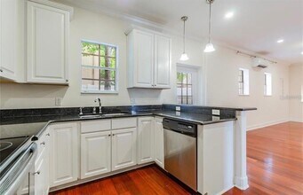 131 S Arrawana Ave in Tampa, FL - Building Photo - Building Photo