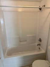 572 NE Congress Ave in Lake City, FL - Building Photo - Building Photo