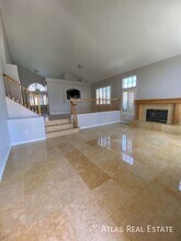 8700 Texas Bronco Ave in Las Vegas, NV - Foto de edificio - Building Photo