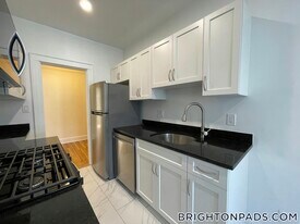100 Kilsyth Rd in Boston, MA - Building Photo