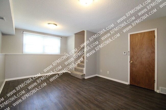 1609 NW 2nd St in Ankeny, IA - Building Photo - Building Photo