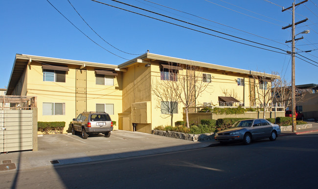 Belvedere Place in San Rafael, CA - Building Photo - Building Photo