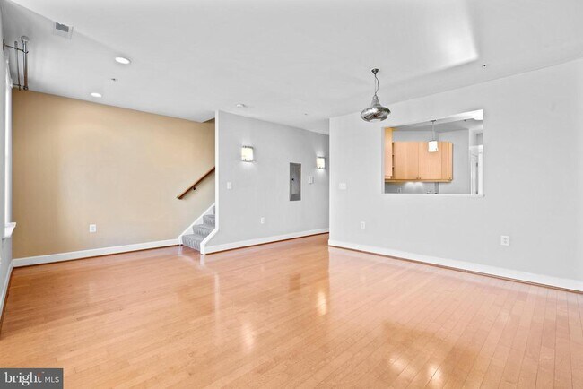 1350 Monroe St NW in Washington, DC - Building Photo - Building Photo