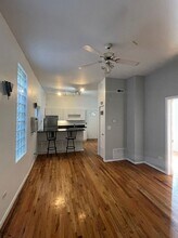 2321 W Belmont Ave, Unit 1R in Chicago, IL - Foto de edificio - Building Photo