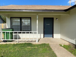 510 Willowbend Cove in Round Rock, TX - Building Photo - Building Photo