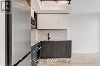36-636 Zorra St in Toronto, ON - Building Photo - Building Photo
