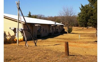 2713 E FM 4 in Cleburne, TX - Building Photo - Building Photo