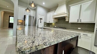 6913 Helena Way in McKinney, TX - Building Photo - Building Photo