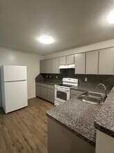 304 N Ann Blvd, Unit #B in Harker Heights, TX - Foto de edificio - Building Photo