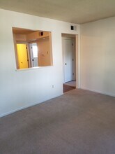 806 Demaret Dr in Columbia, MO - Building Photo - Building Photo