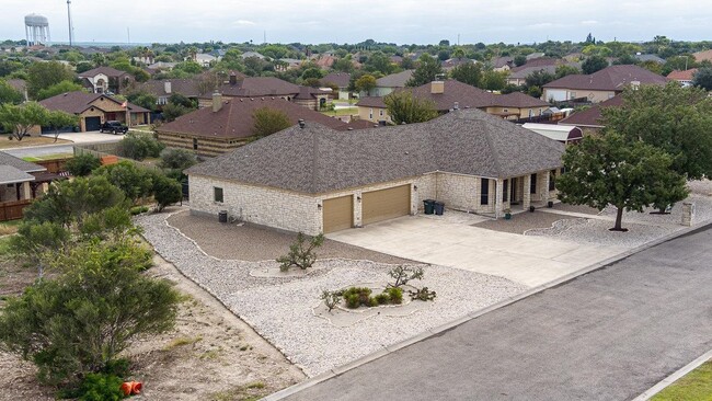 403 Rolling Ridge Dr in Del Rio, TX - Foto de edificio - Building Photo