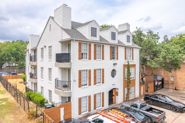 The Gaston Lofts in Dallas, TX - Foto de edificio - Building Photo