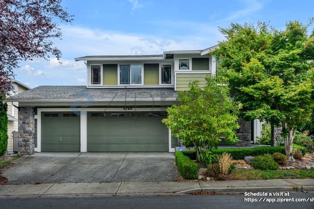 4722 SE 2nd St in Renton, WA - Building Photo