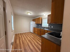 146 S Everett Ave in Scranton, PA - Building Photo - Building Photo