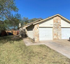 11308 Ptarmigan Cove in Austin, TX - Building Photo