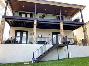 1180 Rip Jay Cir in Canyon Lake, TX - Building Photo - Building Photo