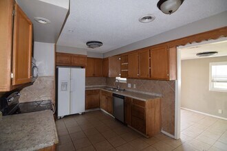 8320 S 35th Terrace in Fort Smith, AR - Building Photo - Building Photo