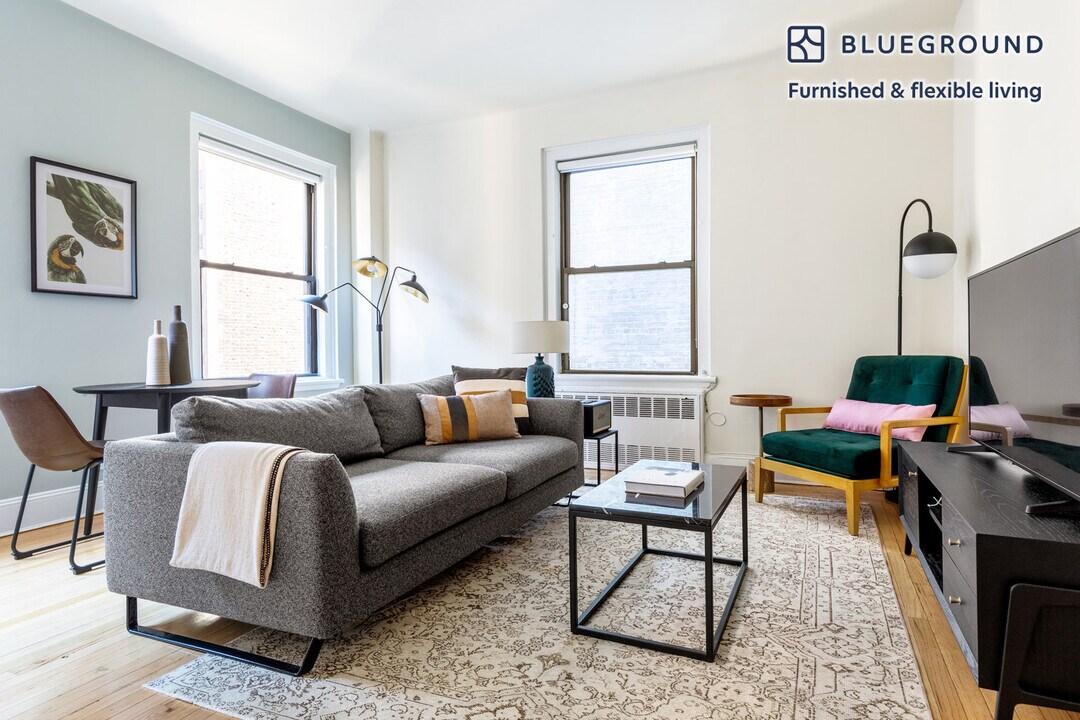 952 5th Ave in New York, NY - Building Photo