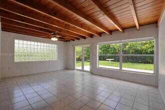 11111 SW 78th Ct in Pinecrest, FL - Building Photo - Building Photo