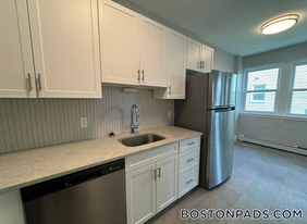 233 Lafayette St in Salem, MA - Building Photo