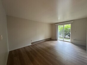 3700 California Ave SW in Seattle, WA - Building Photo - Building Photo