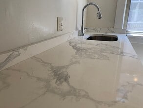 2309 Eldridge St in Pittsburgh, PA - Foto de edificio - Building Photo