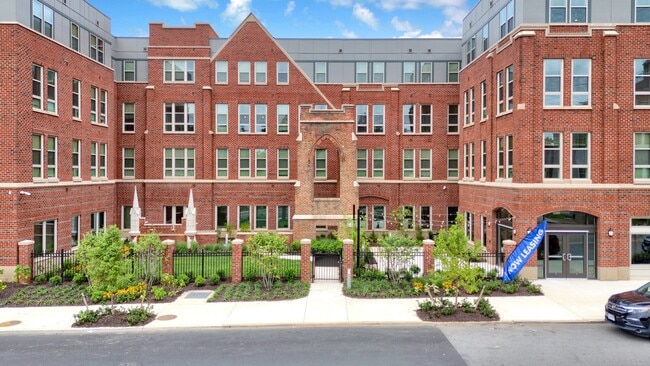Highland Terrace Apartments in Richmond, VA - Foto de edificio - Building Photo