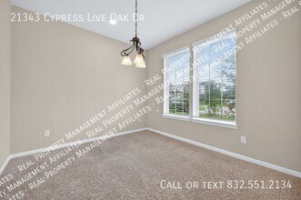 21343 Cypress Live Oak Dr in Cypress, TX - Building Photo - Building Photo