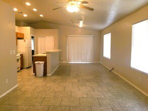 9815 S Phoenix Dr in Mohave Valley, AZ - Building Photo - Building Photo