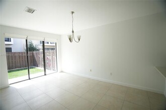 10464 NW 61 Ln. in Doral, FL - Building Photo - Building Photo