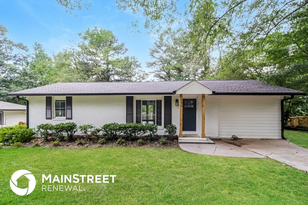 590 Oriole Dr SE in Marietta, GA - Building Photo